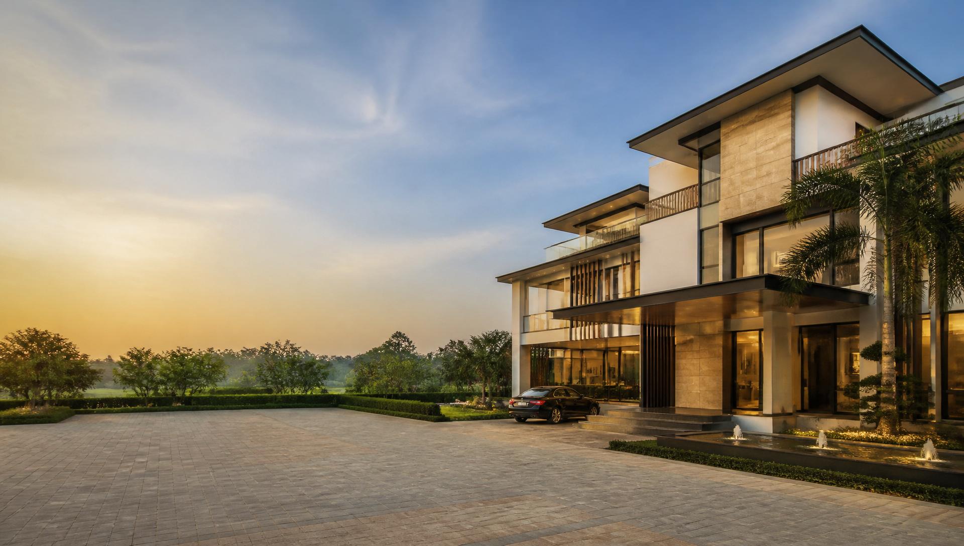 Luxury Villa Construction